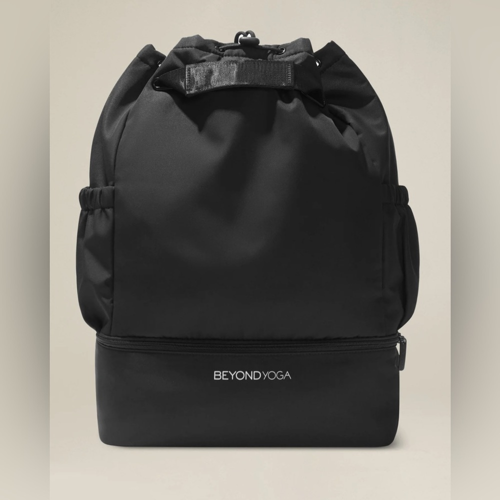 Beyond Yoga Unisex Convertible Gym Bag Black New‎